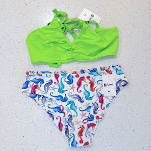 Fused Green Bikini Top with Seahorse Print Bottom - XL